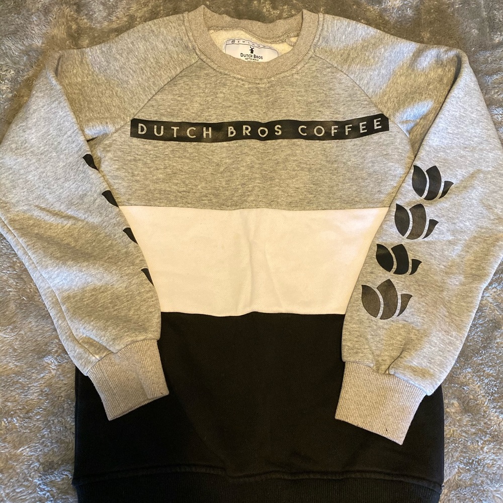 Dutch bros pull over hoodie!
